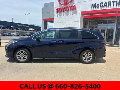 2023 Toyota Sienna XSE 8 Passenger