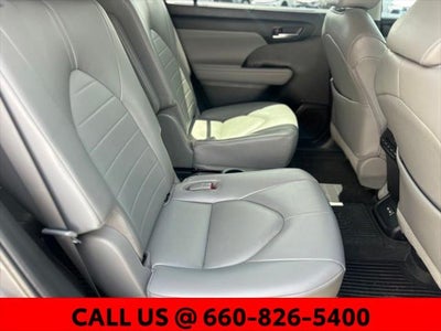 2022 Toyota Highlander Hybrid XLE