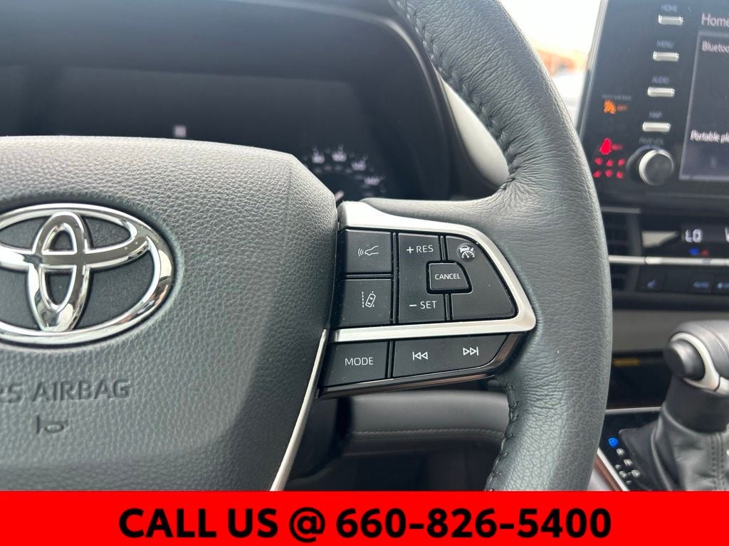 2024 Toyota Sienna XLE 8 Passenger
