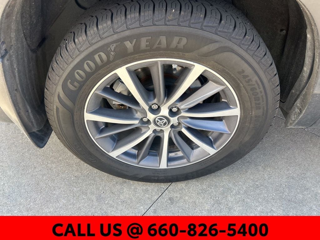 2019 Toyota Highlander SE