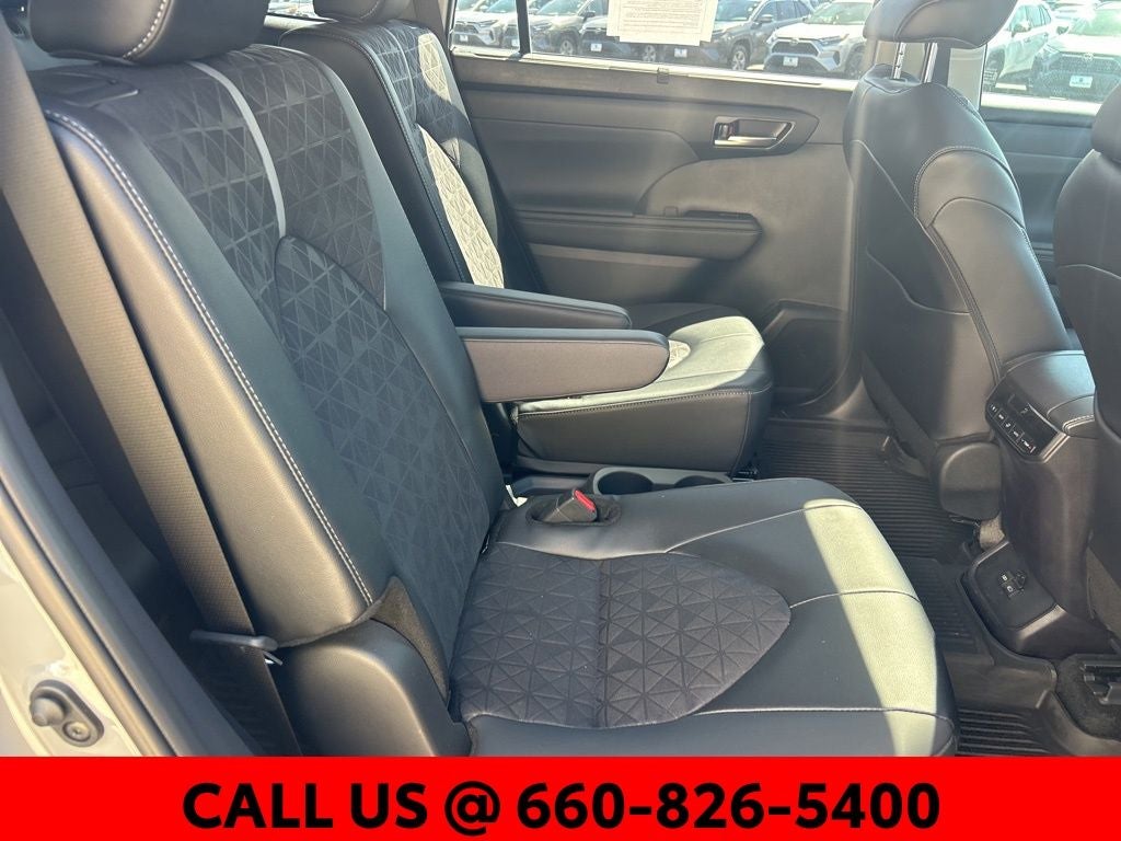 2025 Toyota Highlander Hybrid XLE