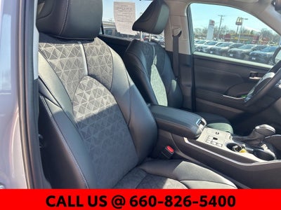 2025 Toyota Highlander Hybrid XLE