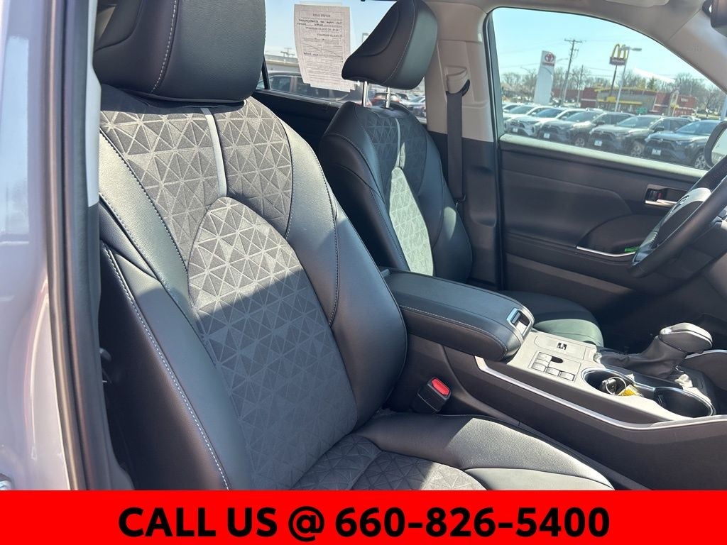 2025 Toyota Highlander Hybrid XLE