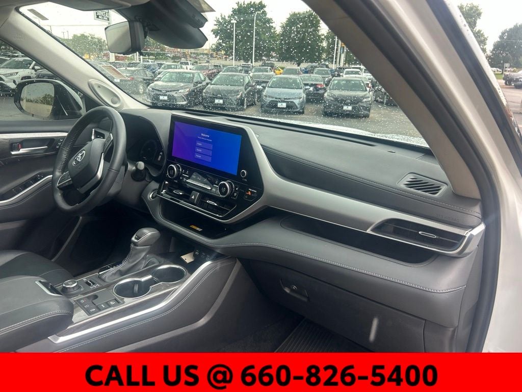 2024 Toyota Highlander Platinum