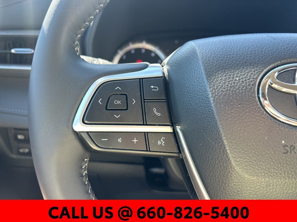 2025 Toyota Highlander LE