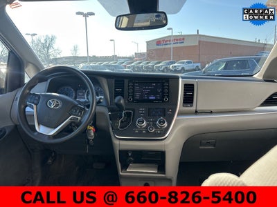 2018 Toyota Sienna LE 8 Passenger
