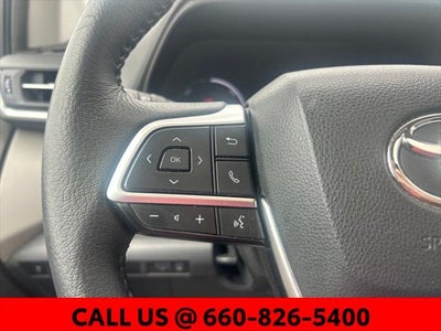 2023 Toyota Sienna XLE 8 Passenger