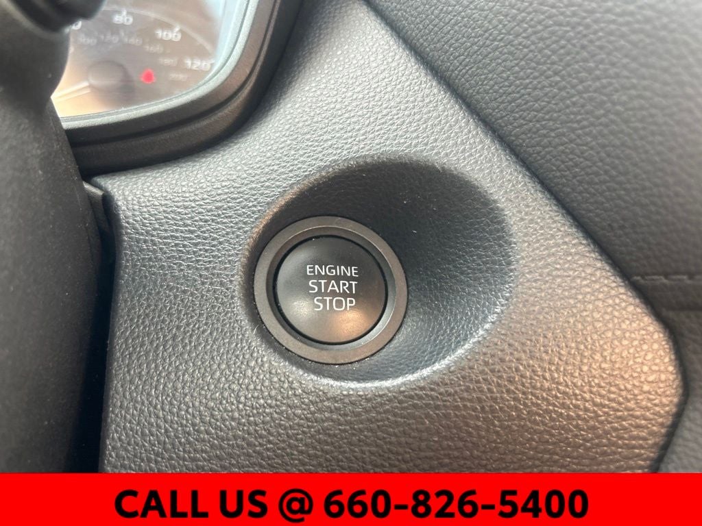 2025 Toyota Corolla Cross LE