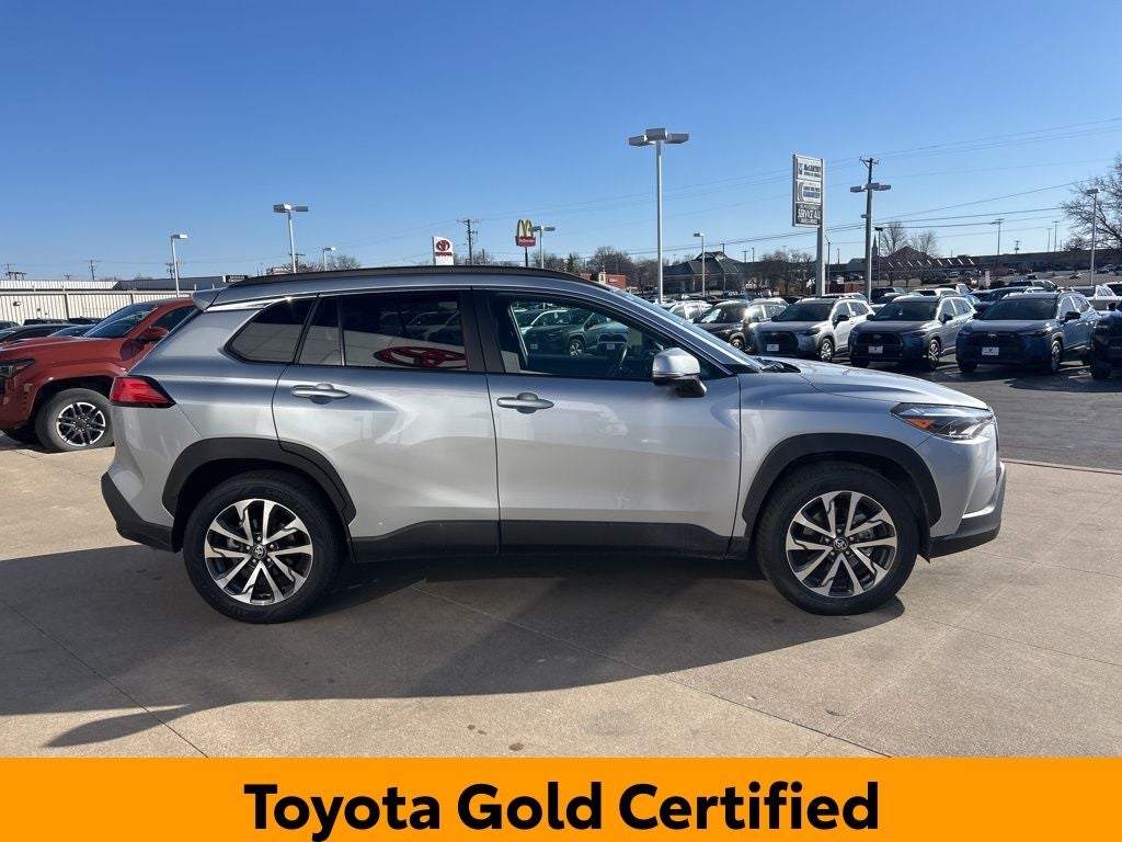 2023 Toyota Corolla Cross XLE