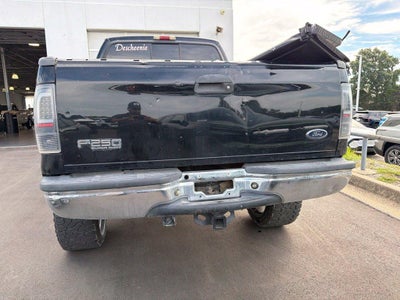 2004 Ford Super Duty F-250 Base