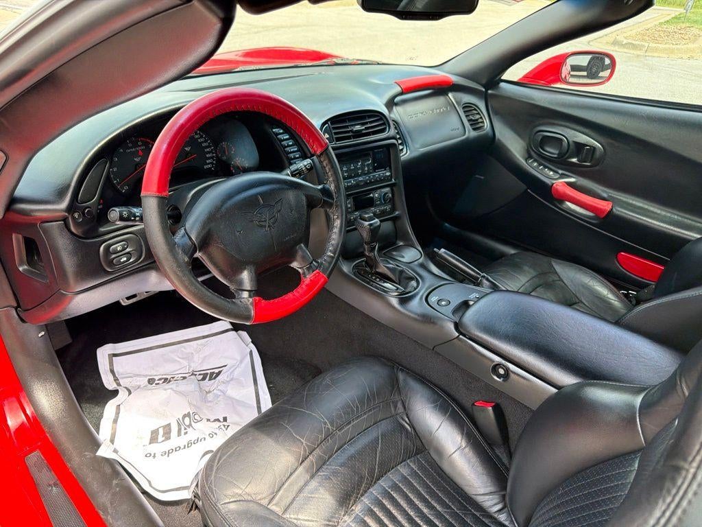 2004 Chevrolet Corvette Base