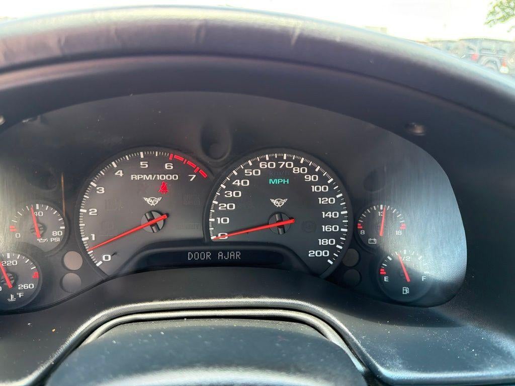 2004 Chevrolet Corvette Base