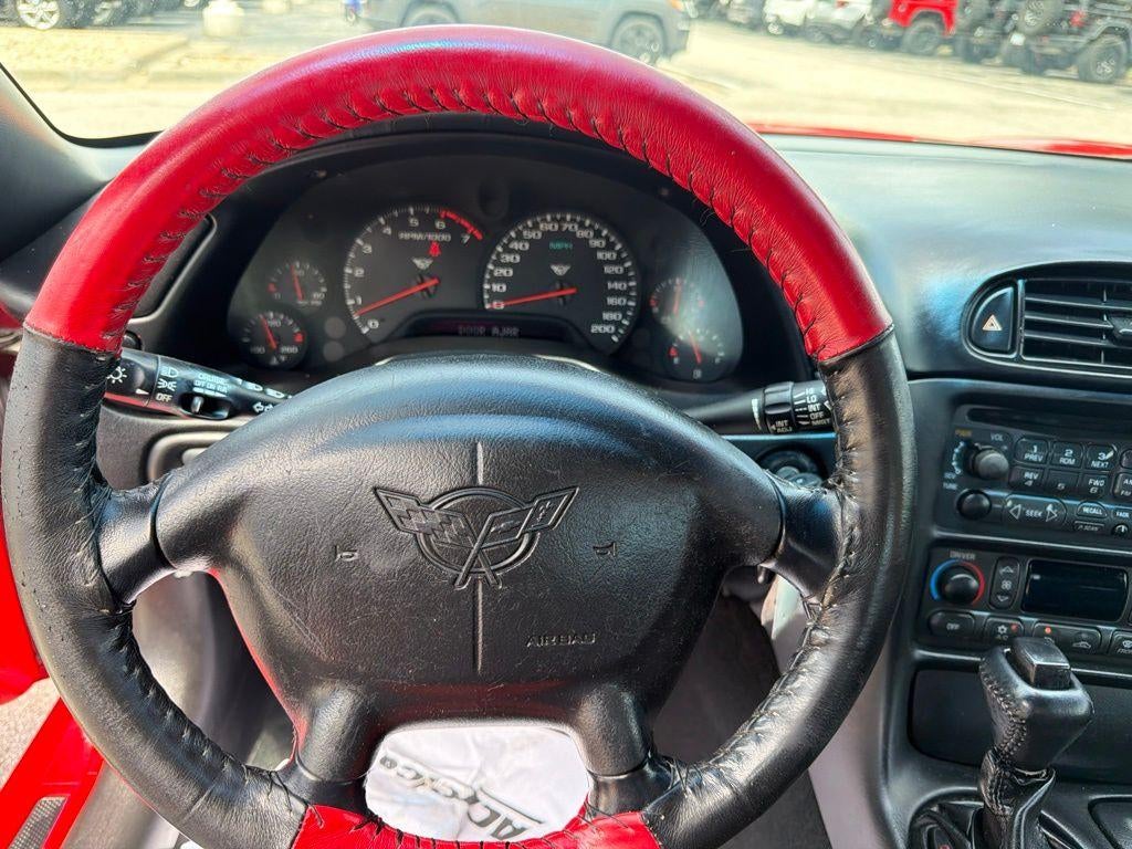 2004 Chevrolet Corvette Base