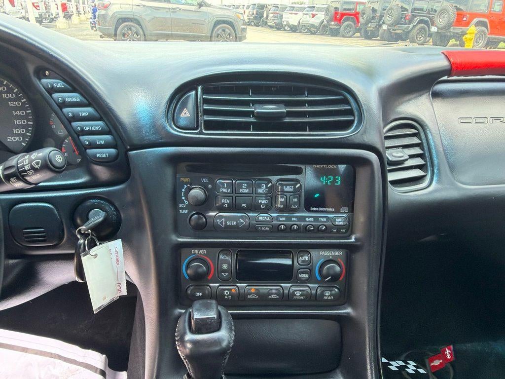 2004 Chevrolet Corvette Base