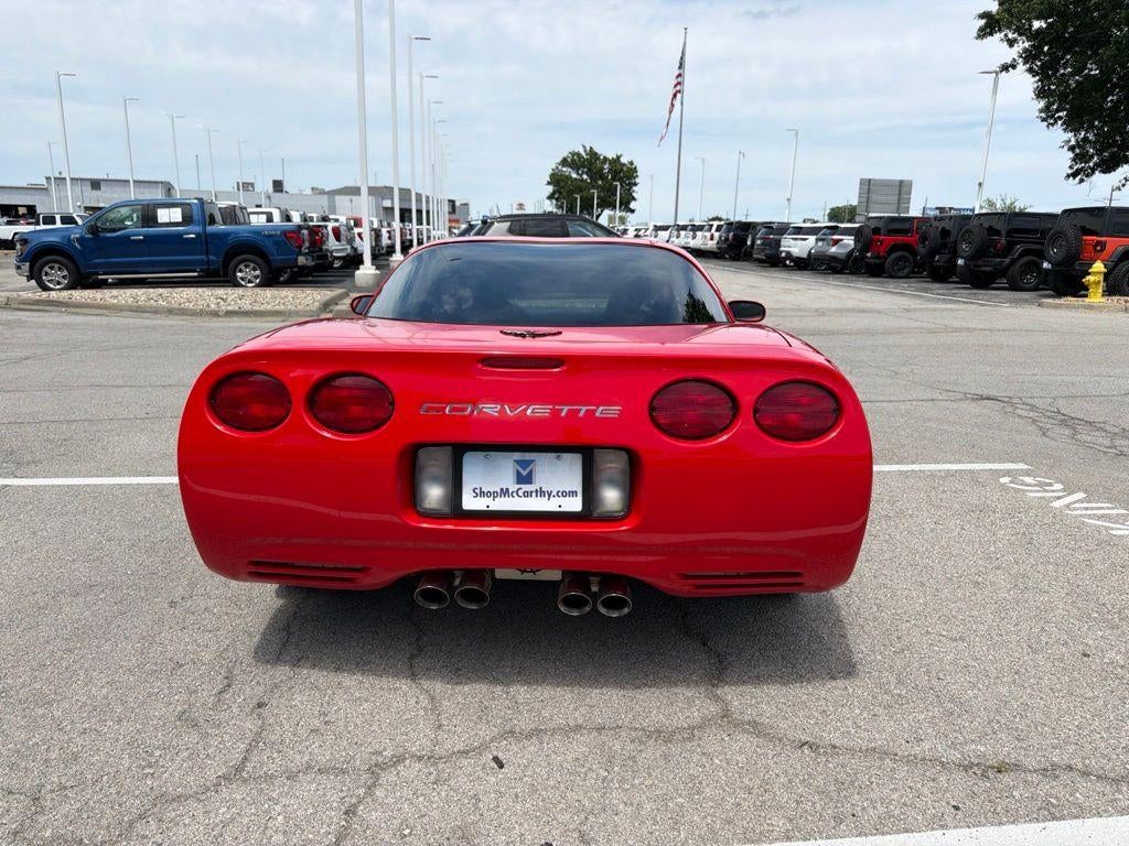 2004 Chevrolet Corvette Base