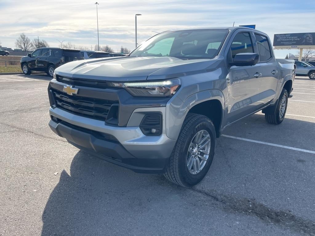 2025 Chevrolet Colorado WT/LT