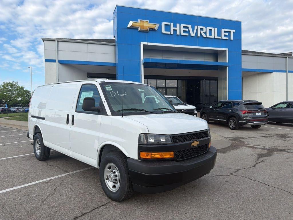 2026 Chevrolet Express Cargo Base