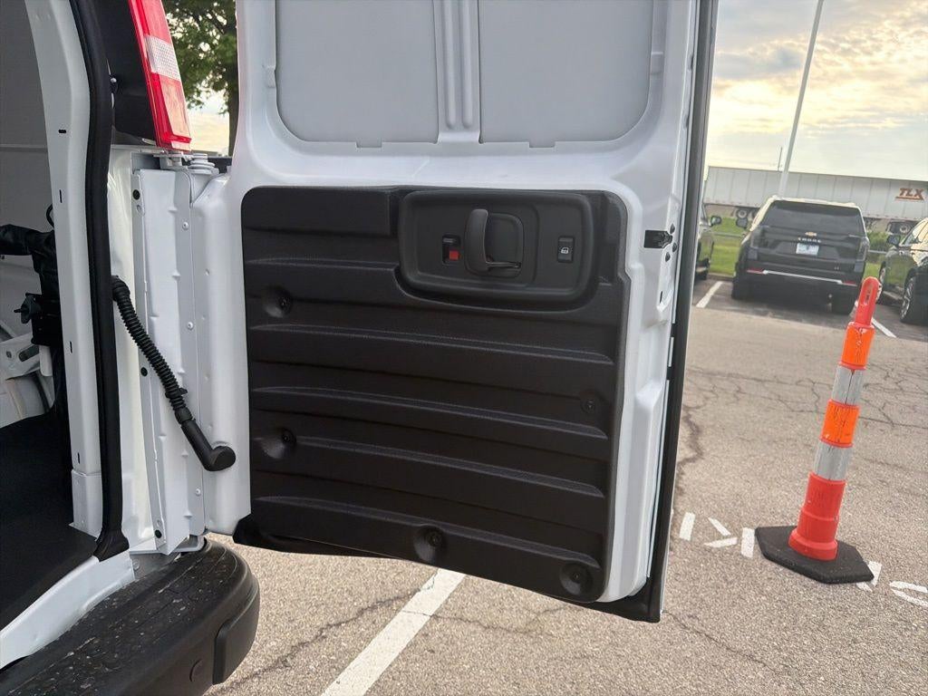 2026 Chevrolet Express Cargo Base