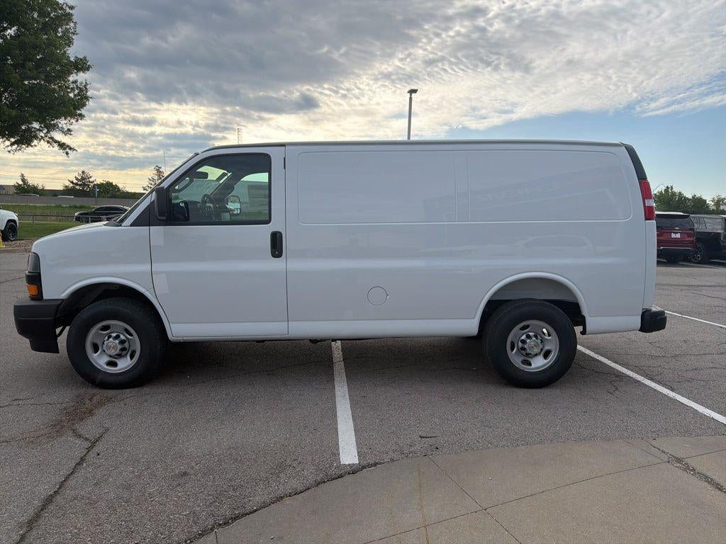 2026 Chevrolet Express Cargo Base