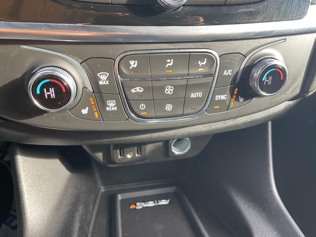 2023 Chevrolet Traverse LT