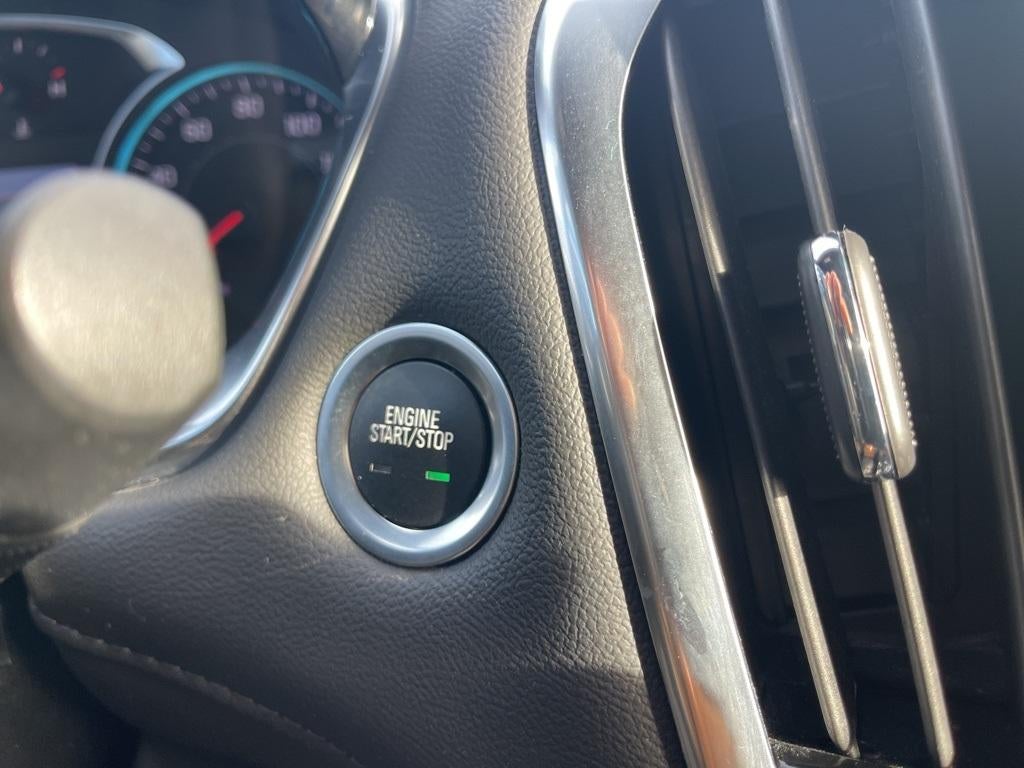 2023 Chevrolet Traverse LT