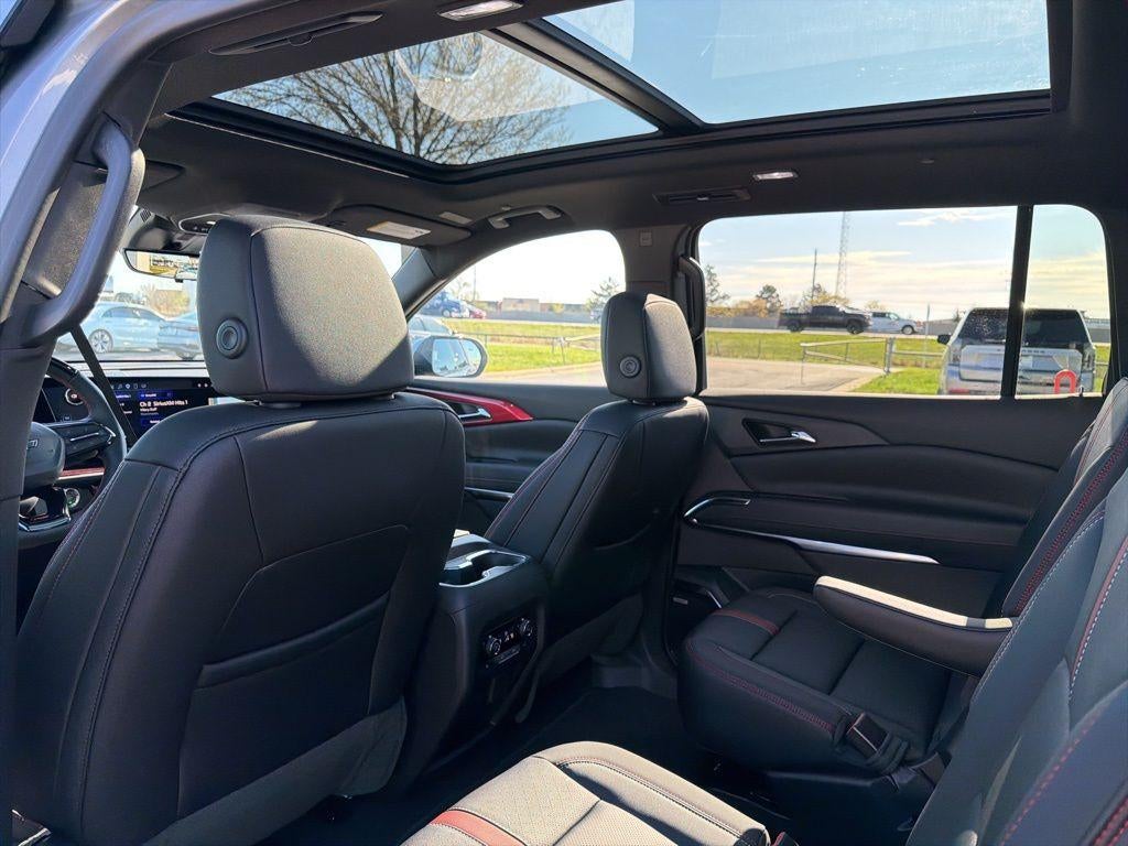 2025 Chevrolet Traverse RS