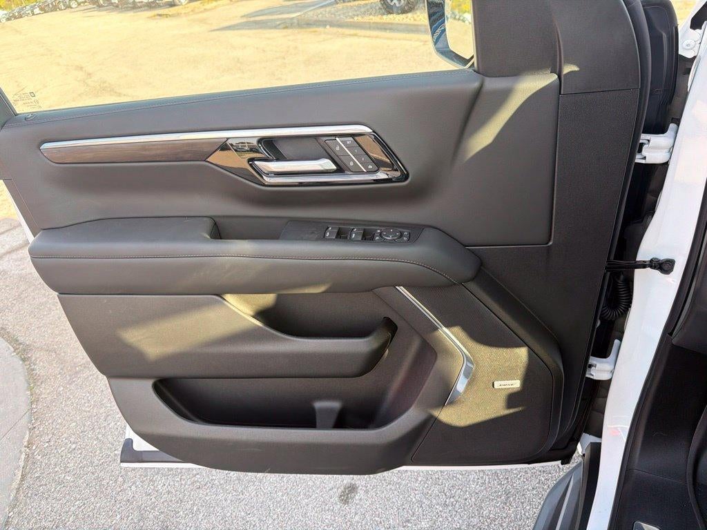 2027 Chevrolet Suburban LT