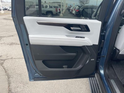 2025 Chevrolet Suburban Premier