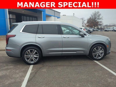 2025 Cadillac XT6 Premium Luxury