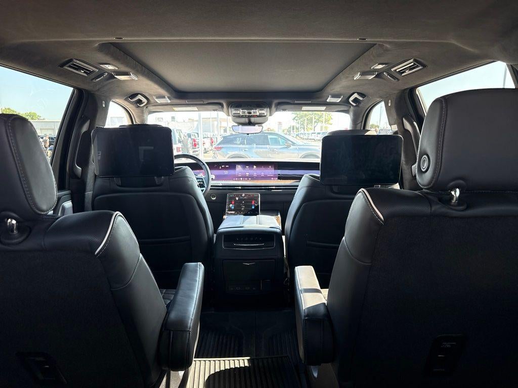 2025 Cadillac Escalade Sport Platinum