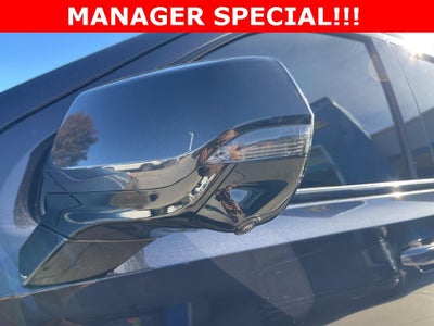 2025 Cadillac Escalade ESV Sport Platinum