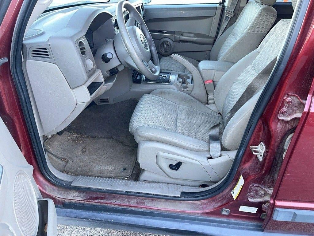 2007 Jeep Commander Sport