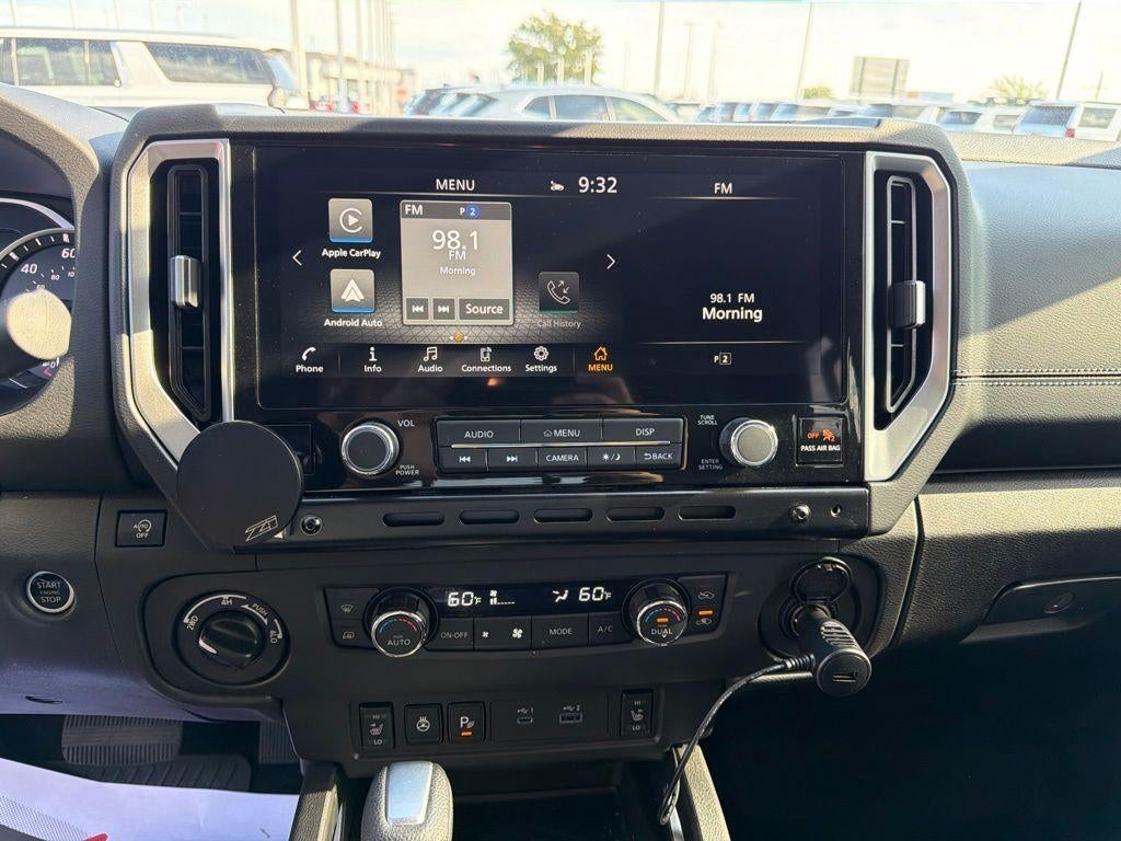 2025 Nissan Frontier SV