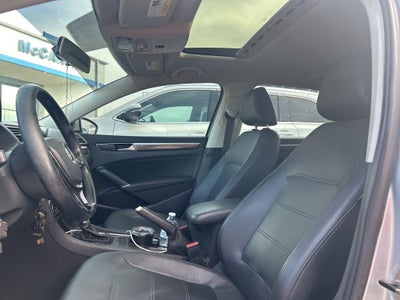 2016 Volkswagen Passat 1.8T SE