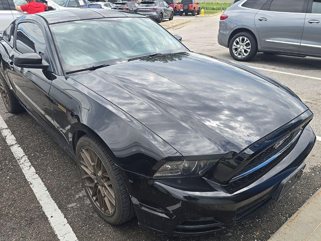 2014 Ford Mustang V6