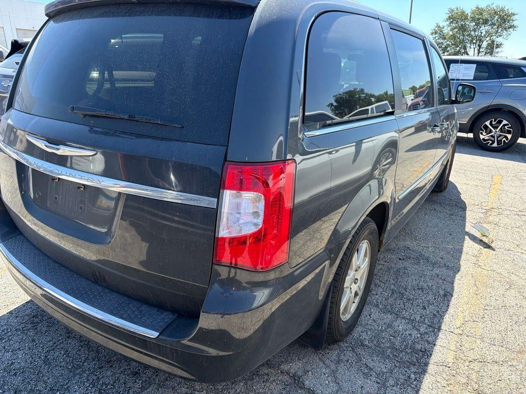 2011 Chrysler Town & Country Touring