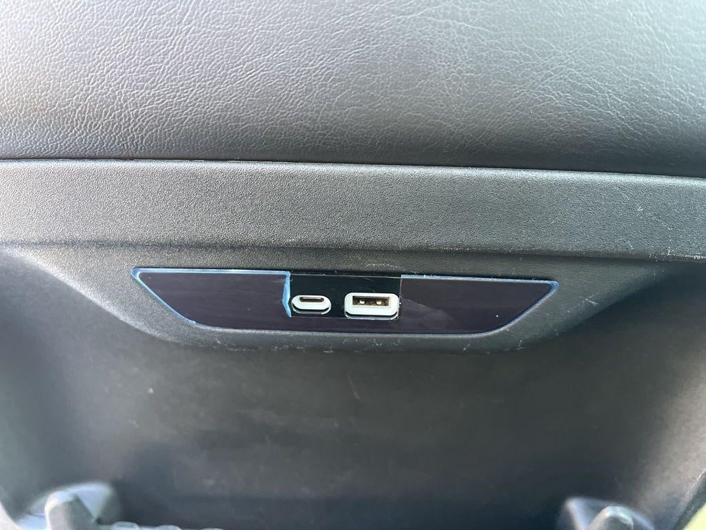 2025 Chrysler PACIFICA Base
