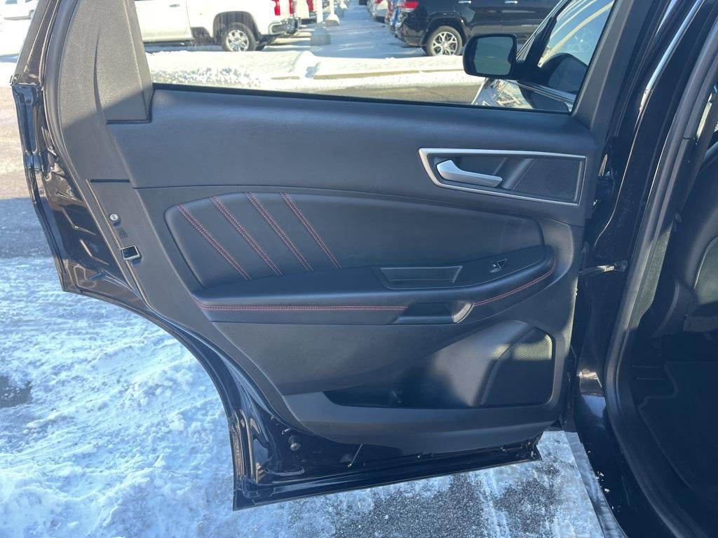 2022 Ford Edge ST Line