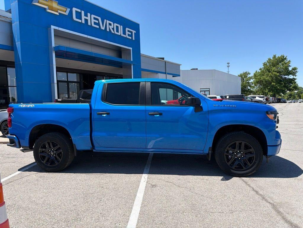 2025 Chevrolet Silverado 1500 Custom
