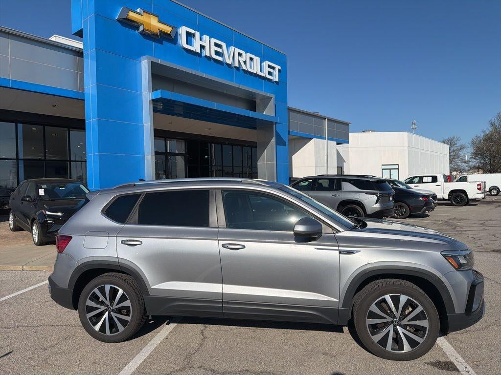 2023 Volkswagen Taos 1.5T SE