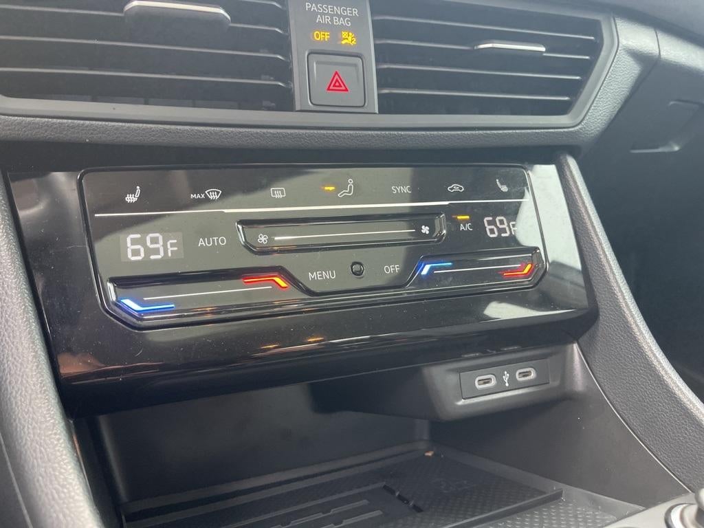 2025 Volkswagen Jetta 1.5T SE