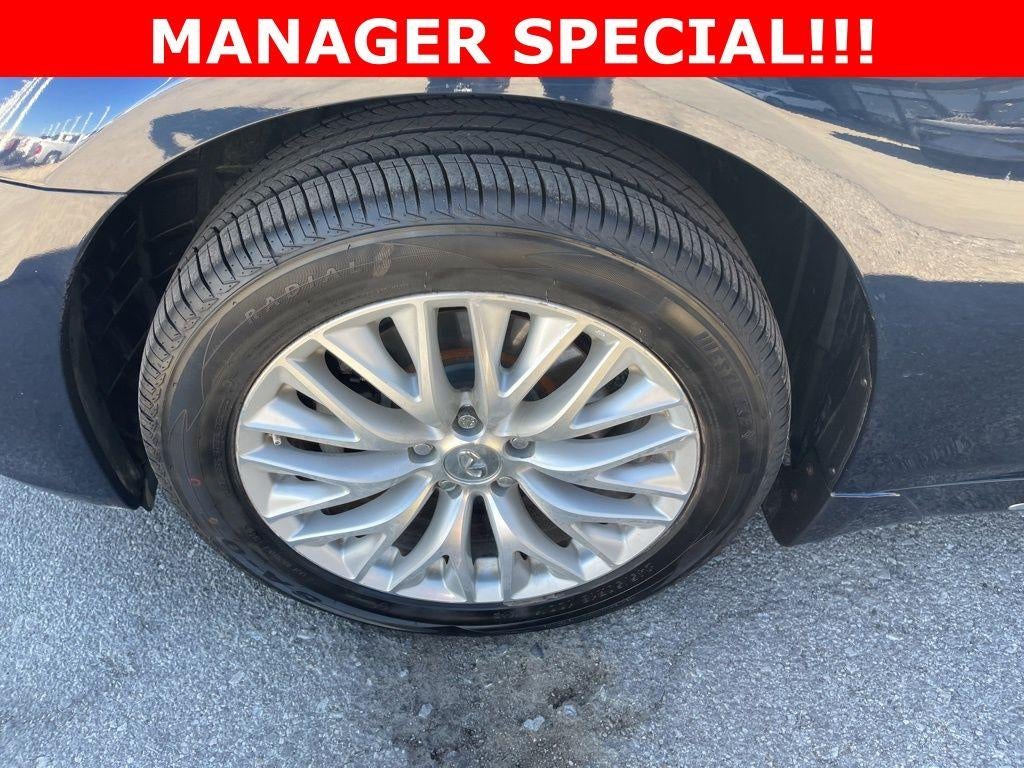 2016 INFINITI Q70L 3.7X