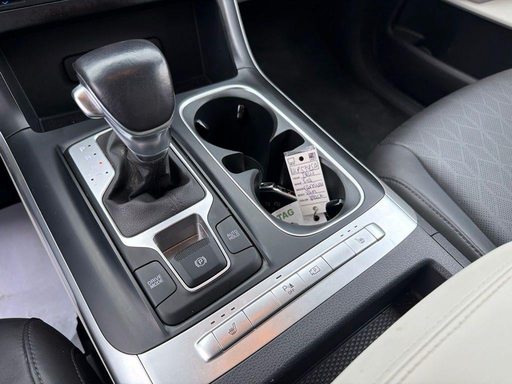 2024 Kia Carnival LX Seat Package
