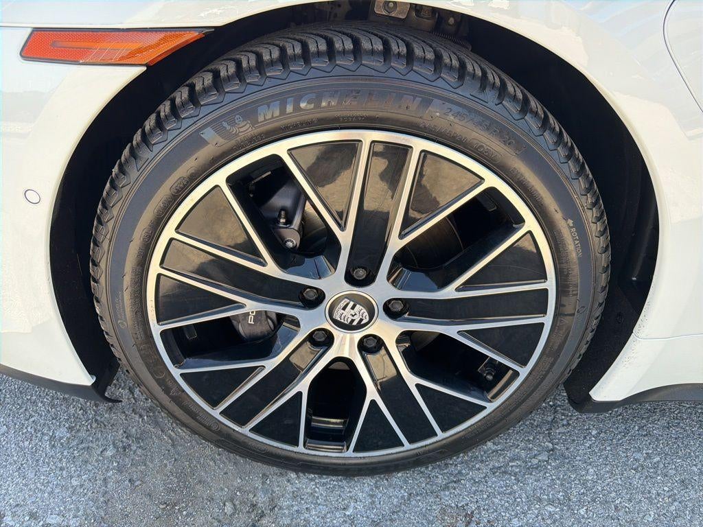 2022 Porsche Taycan Base
