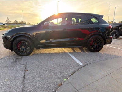 2016 Porsche Cayenne GTS