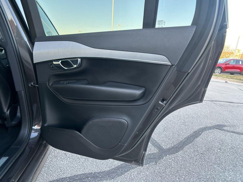 2023 Volvo XC90 B5 Core