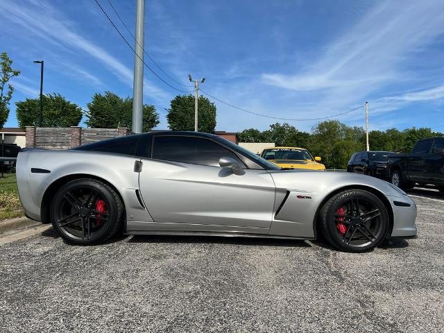 Used 2006 Chevrolet Corvette Z06 with VIN 1G1YY26E465119376 for sale in Kansas City