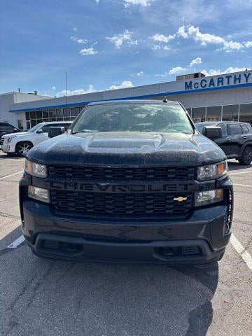 Used 2021 Chevrolet Silverado 1500 Custom with VIN 1GCPYBEH4MZ172437 for sale in Kansas City