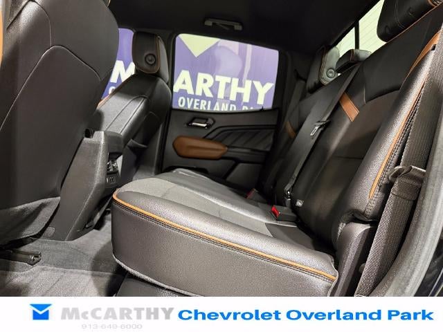 2023 GMC Canyon 4WD AT4