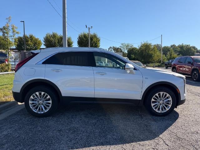 Used 2024 Cadillac XT4 Luxury with VIN 1GYAZAR45RF193966 for sale in Kansas City
